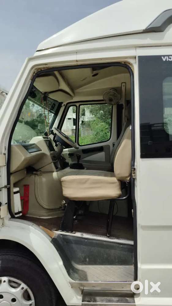 Force Motors Traveller 2024  Diesel