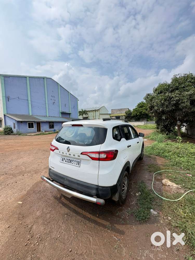 Renault Triber Petrol 2024
