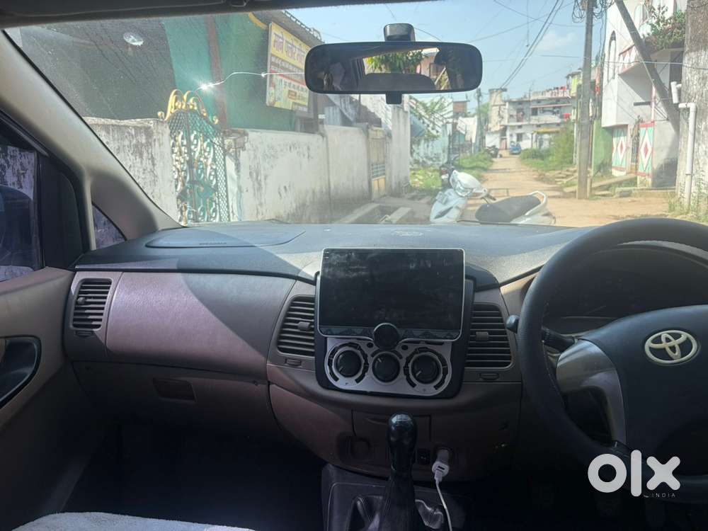 Toyota Innova Diesel 2.5 2015