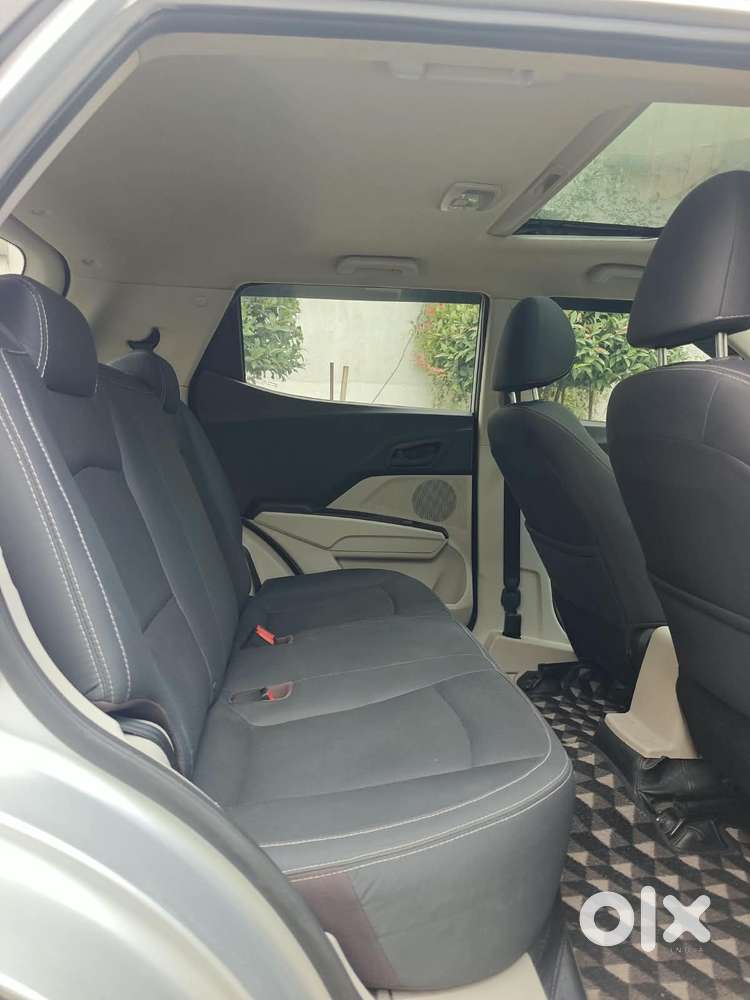 Mahindra Xuv300 W6, 2022, Petrol