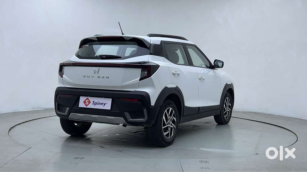 Mahindra Xuv 3xo Ax5 Pm Mt, 2024, Petrol