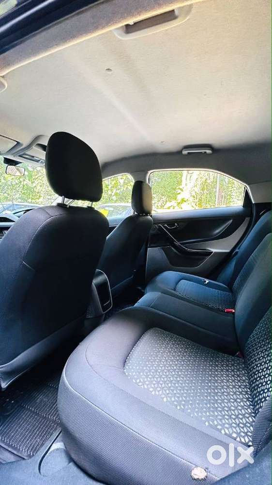 Tata Nexon 1.5 Revotorq Xm (s), 2018, Diesel