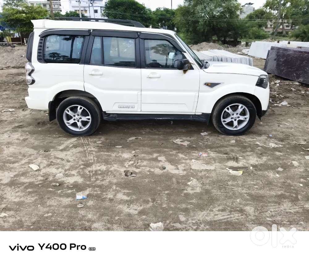 Mahindra Scorpio 2.2 2015