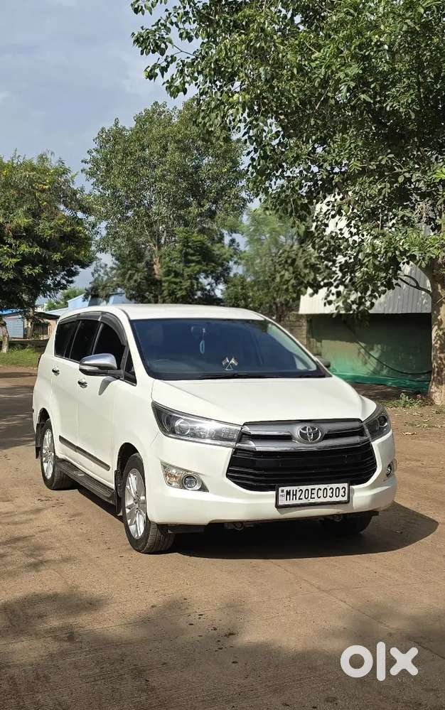 Toyota Innova Crysta 2.8z