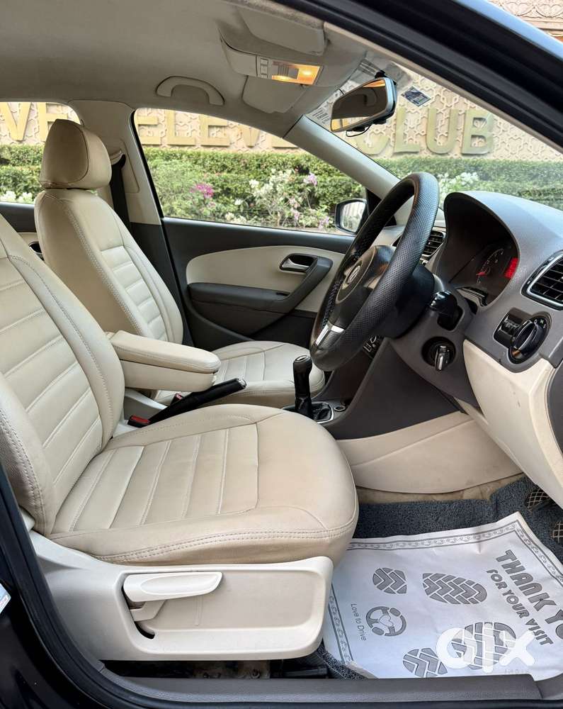 Volkswagen Vento 2010-2013 Petrol Highline, 2011, Petrol