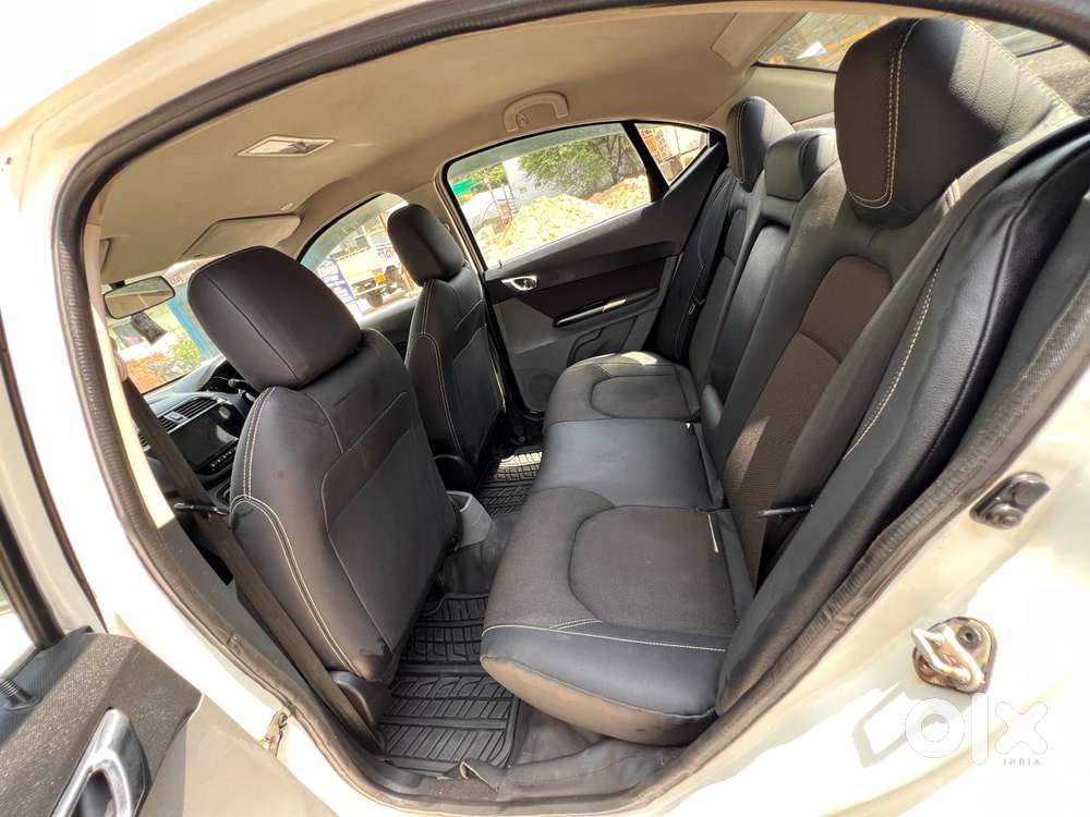 Tata Tigor Xza, 2018, Petrol