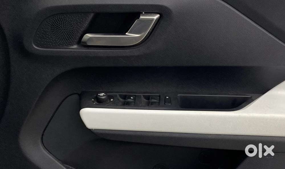 Tata Punch Creative Amt, 2022, Petrol