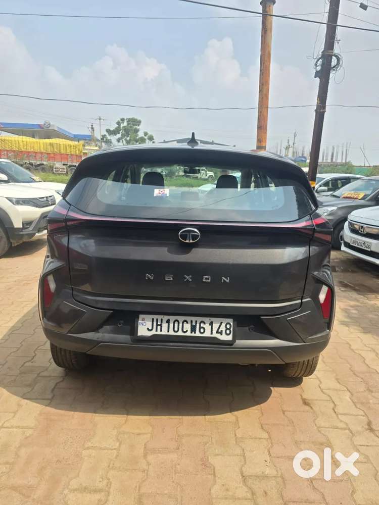 Tata Nexon, 2024, Petrol