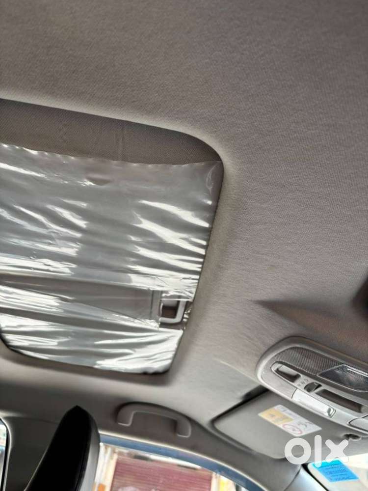 Maruti Suzuki Brezza 1.5 Vxi Smart Hybrid, 2024, Petrol