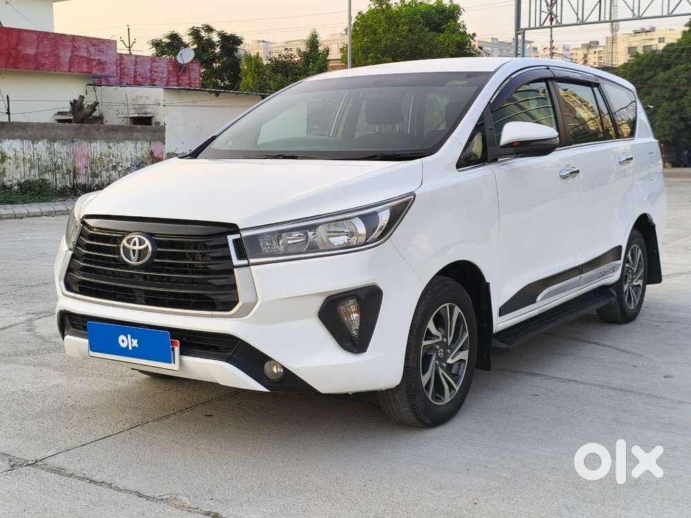 Toyota Innova Crysta 2.4 G Mt, 2022, Diesel