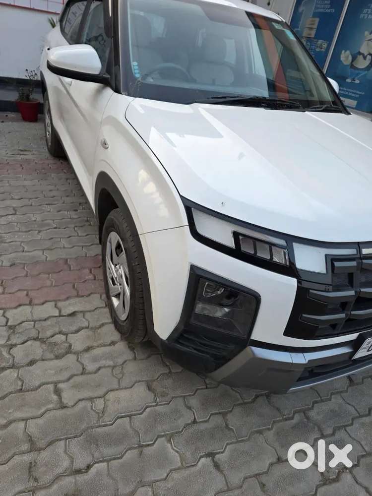 Hyundai Creta Facelift 2024 Base Model White Color