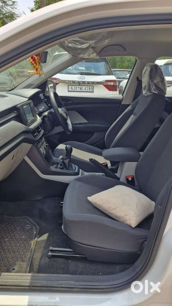 Skoda Kushaq 1.0 Tsi Active Peace, 2022, Petrol