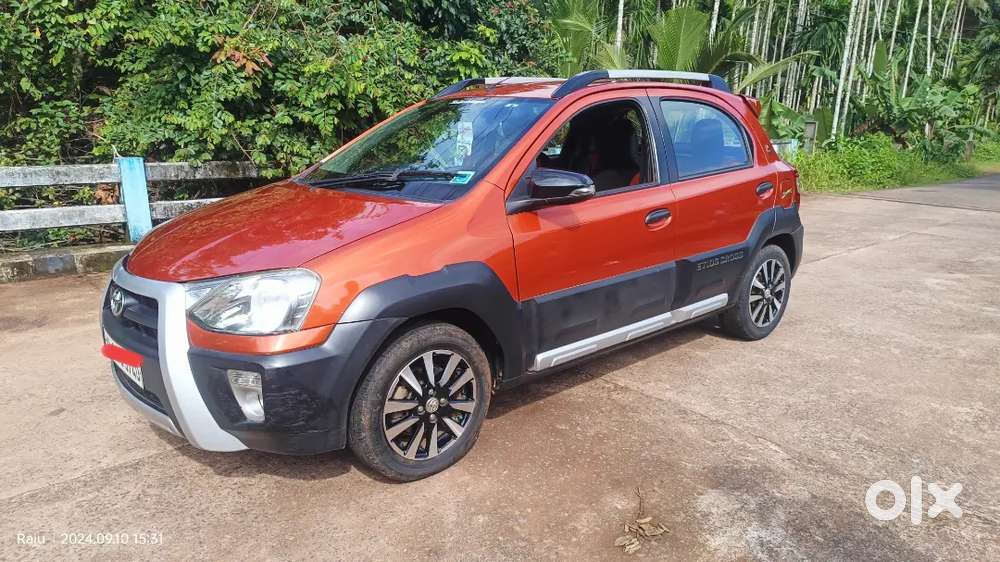 Toyota Etios Cross 2016
