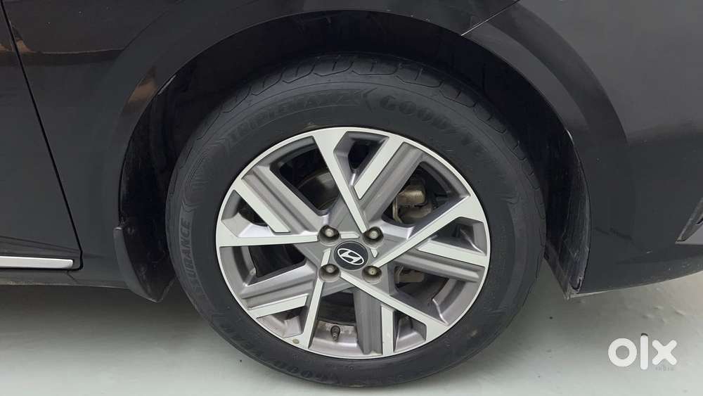 Hyundai Verna 1.5 Sx Petrol Mt, 2023, Petrol