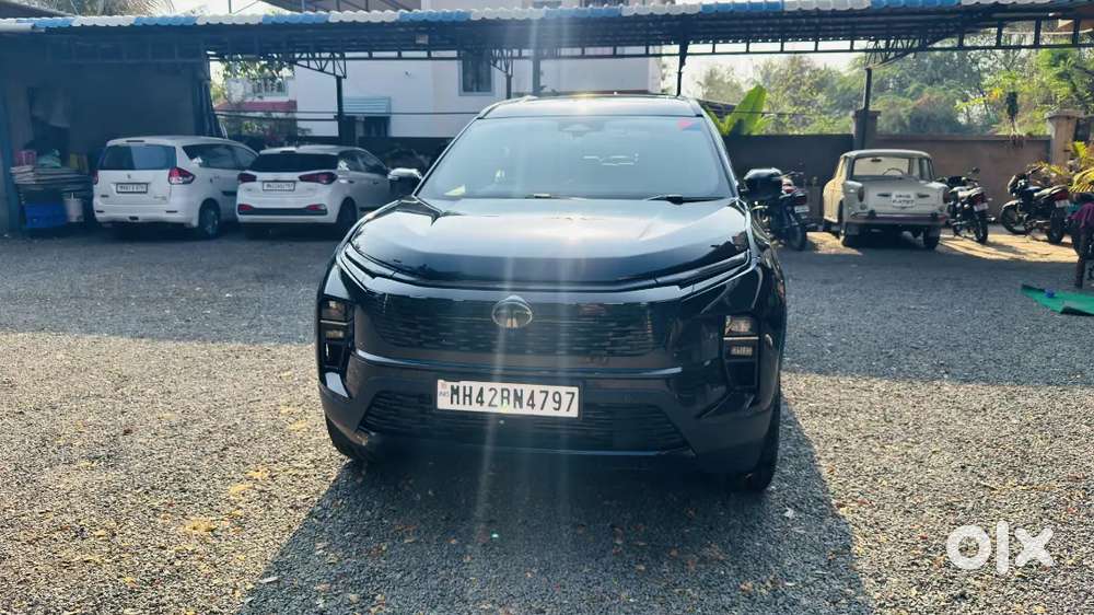 Tata Safari 6 Seater Diesel At Dark Edition Top Model