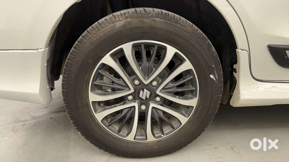 Maruti Suzuki Ertiga Zxi At, 2023, Petrol