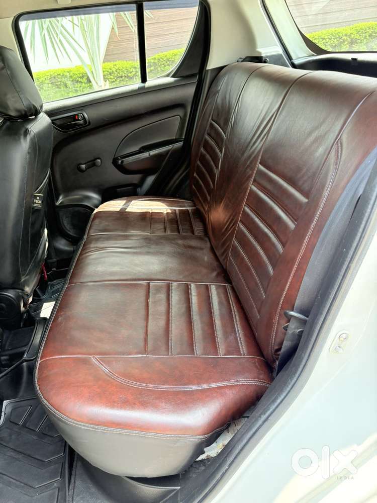 Maruti Suzuki Swift Lxi Optional-o, 2011, Petrol