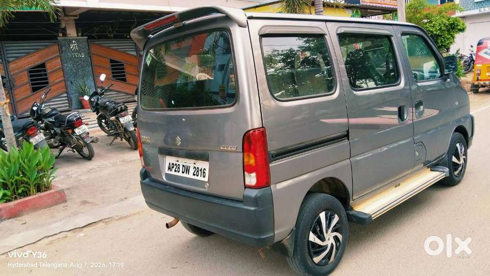 Maruti Suzuki Eeco Smiles 7 Seater Standard, 2013, Cng & Hybrids