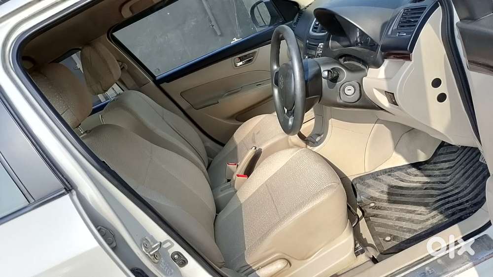 Maruti Suzuki Swift Dzire 1.2 Vxi Bsiv, 2013, Petrol