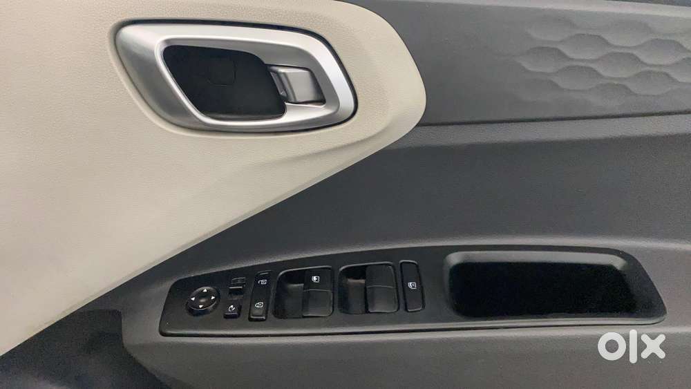 Hyundai Aura Sx Plus Automatic, 2021, Petrol
