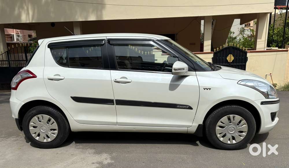 Maruti Suzuki Swift 1.2 Vxi (o), 2014, Petrol
