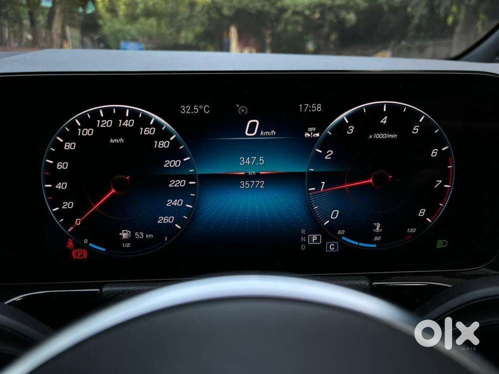 Mercedes-benz Gla 200, 2023, Petrol