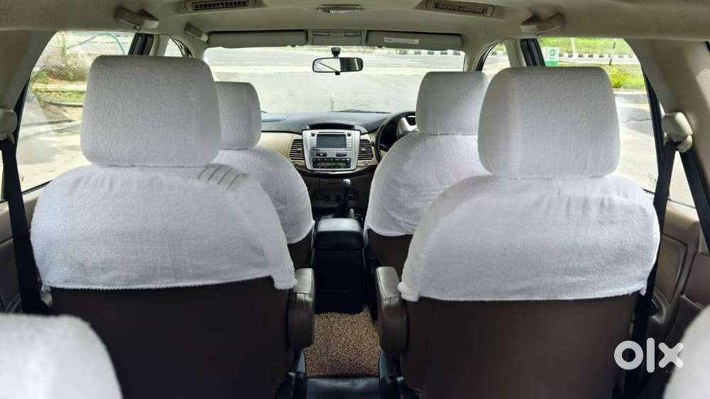 Toyota Innova 2.5 Zx 7 Str Bs-iv, 2015, Diesel