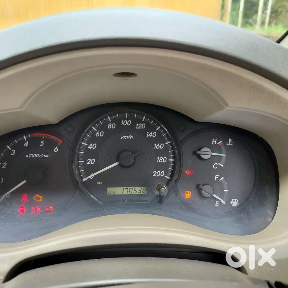 Toyota Innova 2.5 G 2013