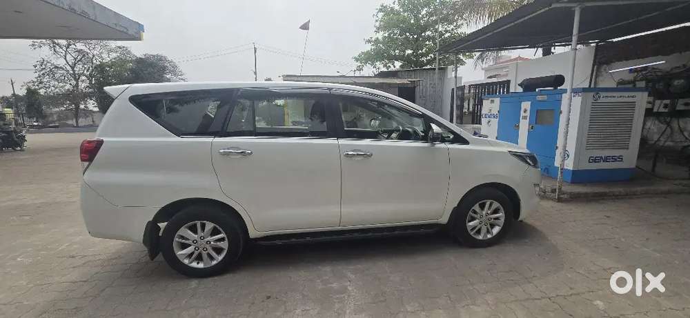 Toyota Innova Crysta