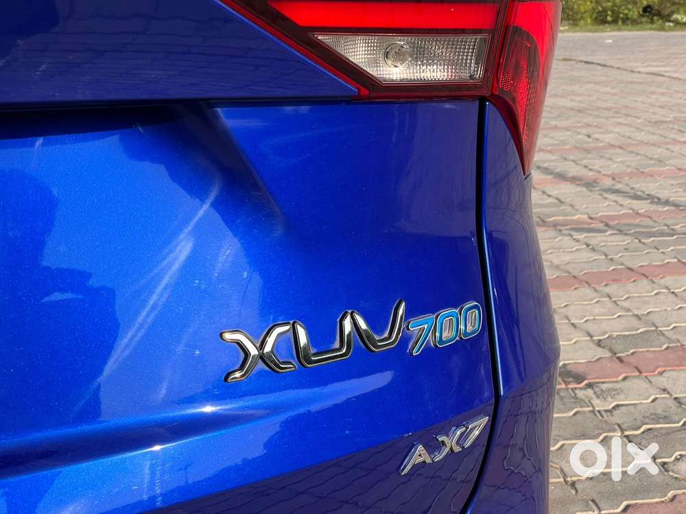 Mahindra Xuv700 2.0 Ax 7 Petrol Mt Str, 2022, Petrol