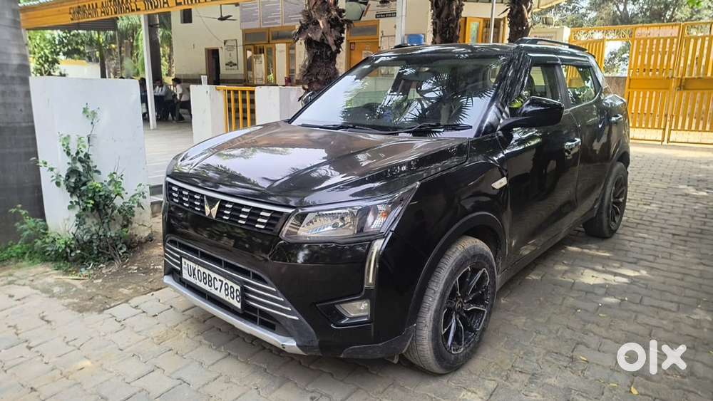 Mahindra Xuv300 Petrol 2023