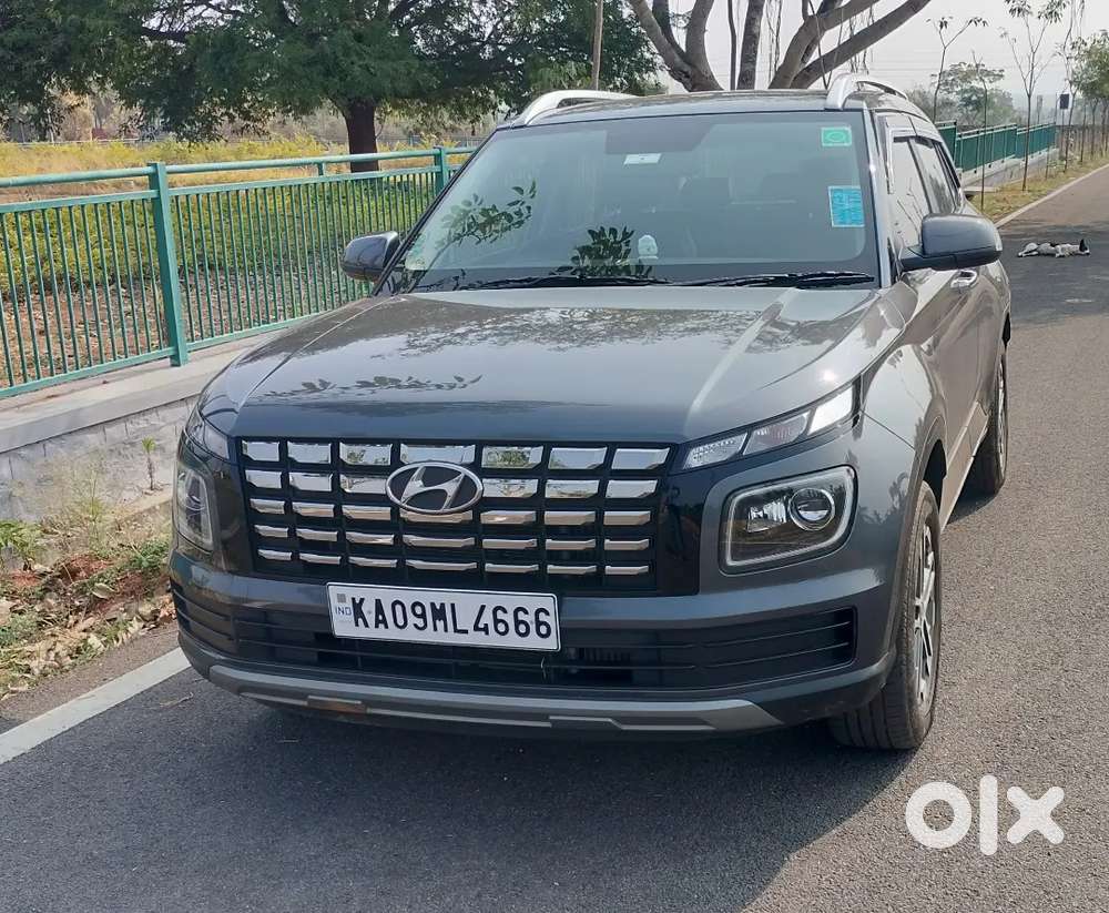 Hyundai Venue 2025 Diesel 19600 Km Driven