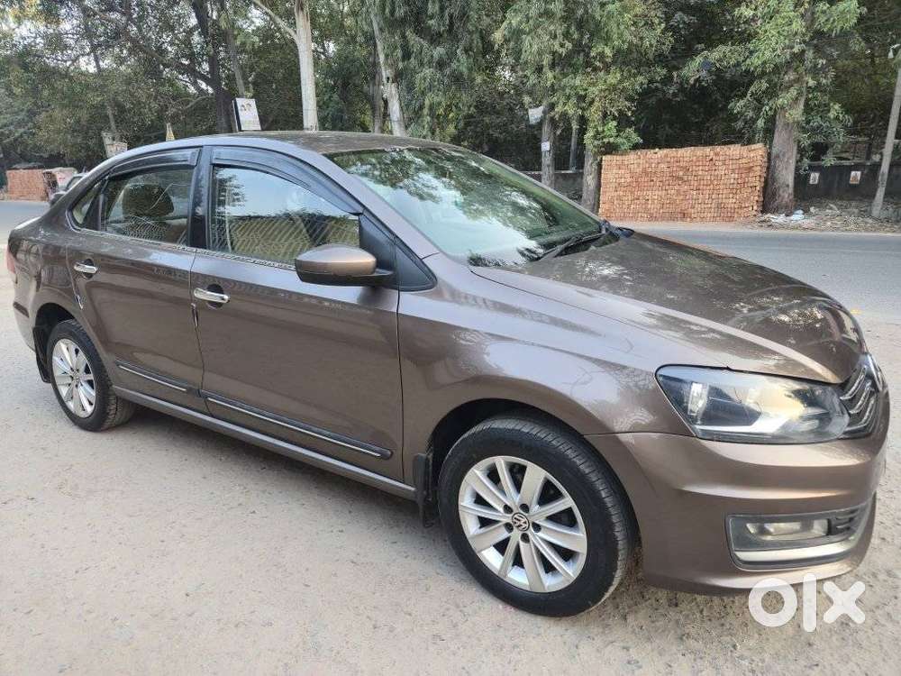 Volkswagen Vento 1.2 Tsi Highline Plus At, 2015, Petrol
