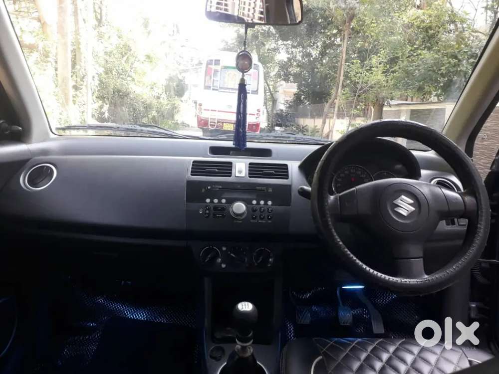 Maruti Suzuki Dzire 2010 Diesel 68000 Km Driven