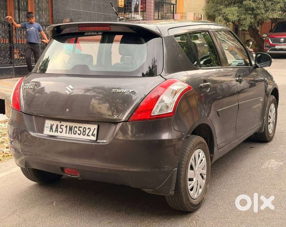 Maruti Suzuki Swift Vxi + Manual, 2015, Petrol