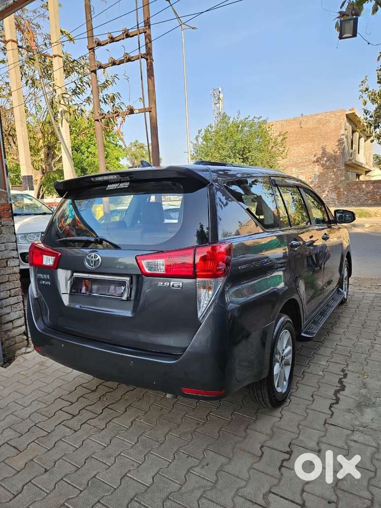 Toyota Innova Crysta 2.8 Gx At, 2017, Diesel