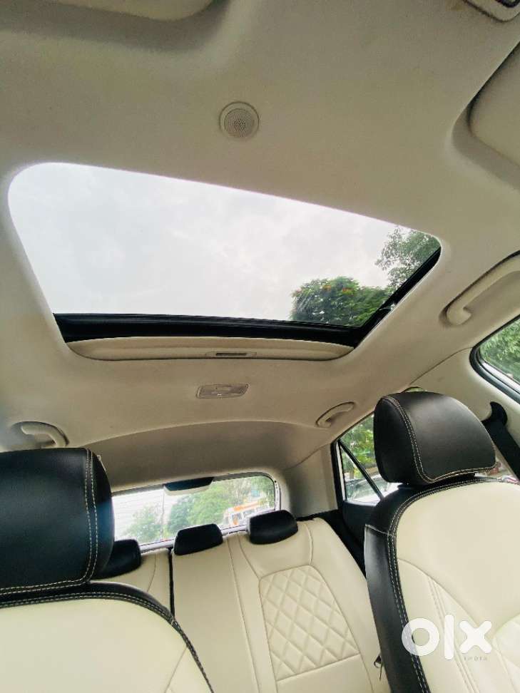 Hyundai Venue Sx Mt, 2024, Petrol