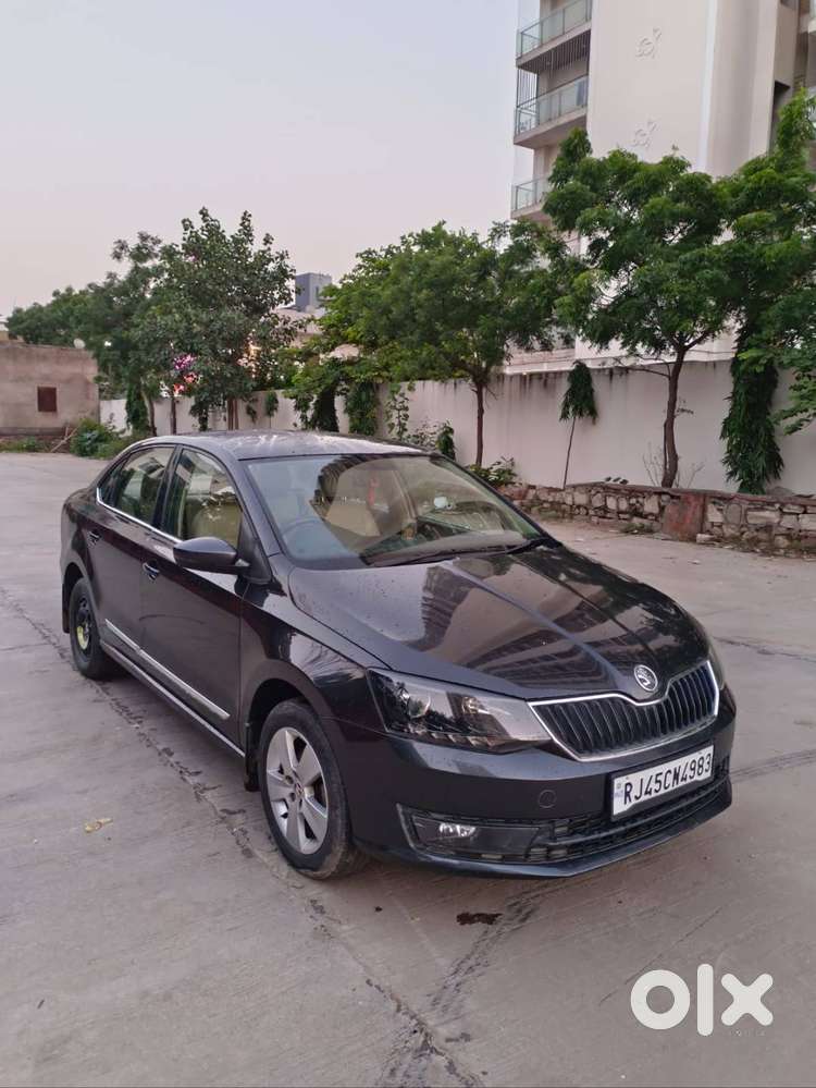 Skoda Rapid 1.0 Turbo  Single Hand Use