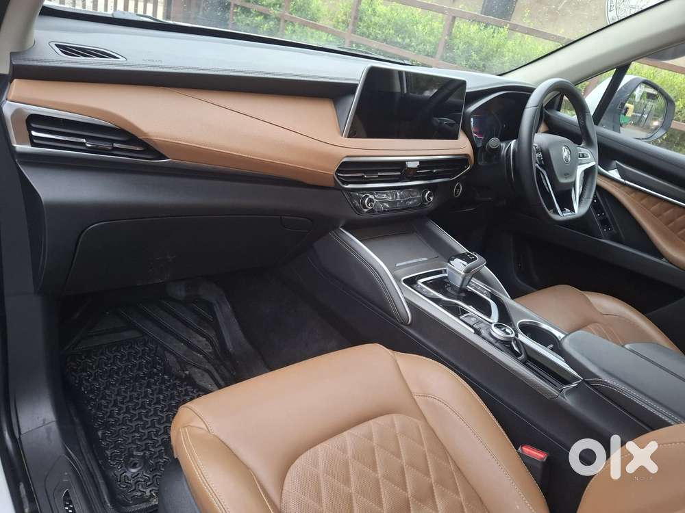 Mg Gloster Savvy 7 Seater, 2024, Diesel