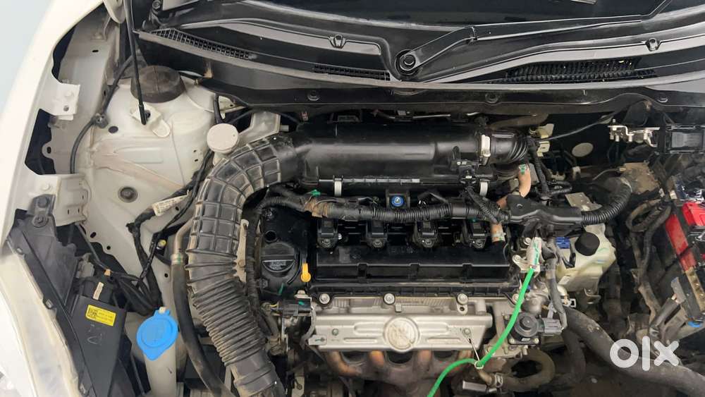 Maruti Suzuki Dzire Vxi Ags, 2022, Petrol