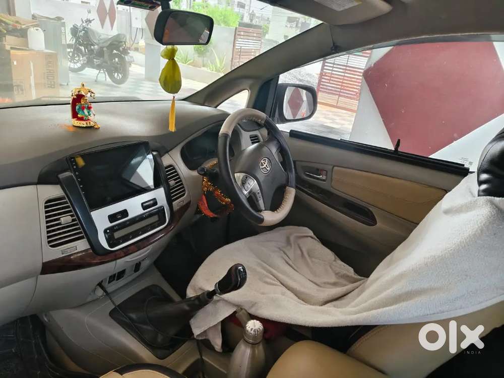 Single Nd Car Show Room To Show Room Serviceing Only