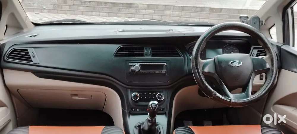 Mahindra Marazzo Plus 2022 Car