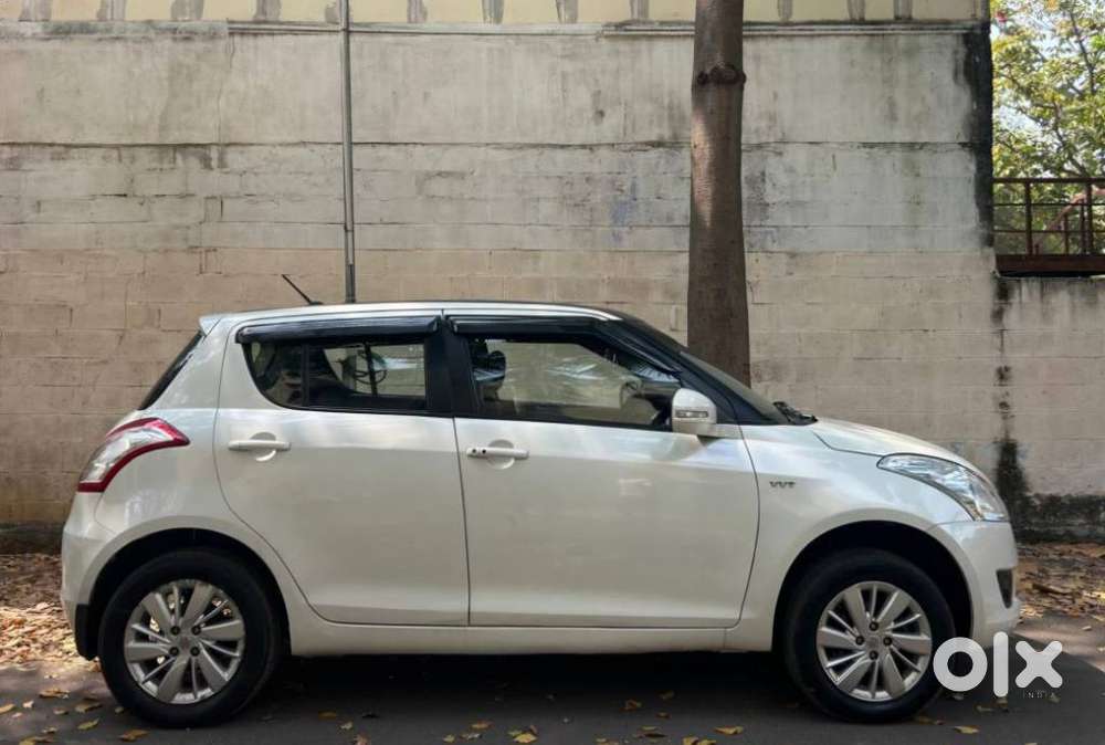 Maruti Suzuki Swift Zxi, 2015, Petrol