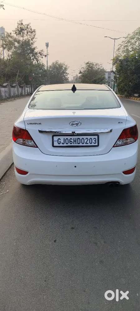 Hyundai Verna Diesel 2013 Ending