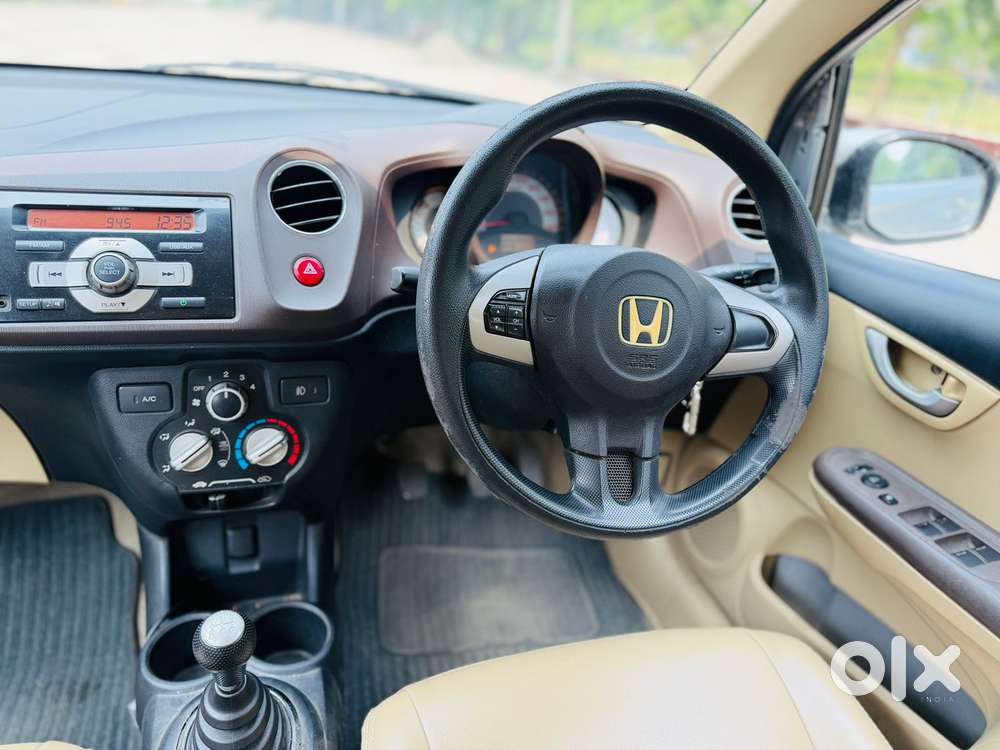 Honda Brio 2011-2013 V Mt, 2012, Petrol