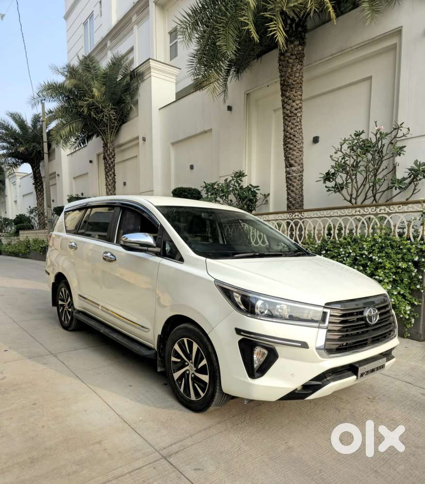 Toyota Innova Crysta 2.4 Z 7 Str, 2022