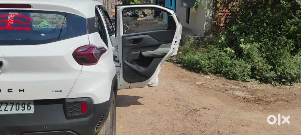 Tata Punch 2025 Cng & Hybrids 12500 Km, Less Driven,single Hand