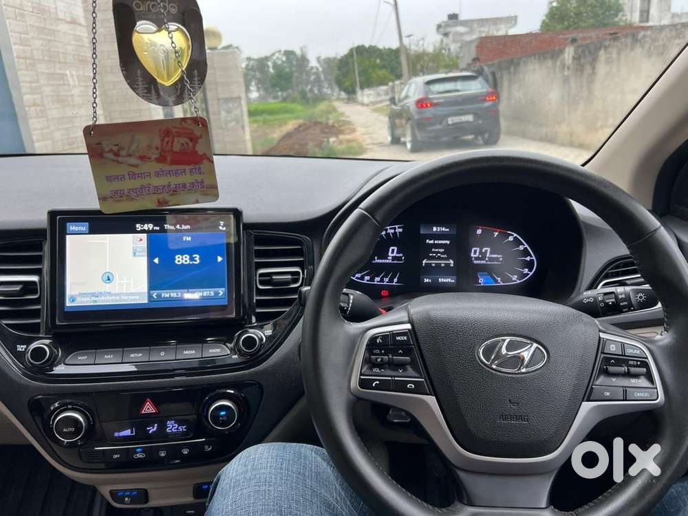 Hyundai Verna 2022 Km Driven