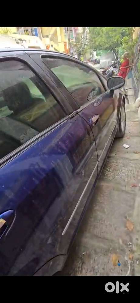 Fiat Linea Active 2013