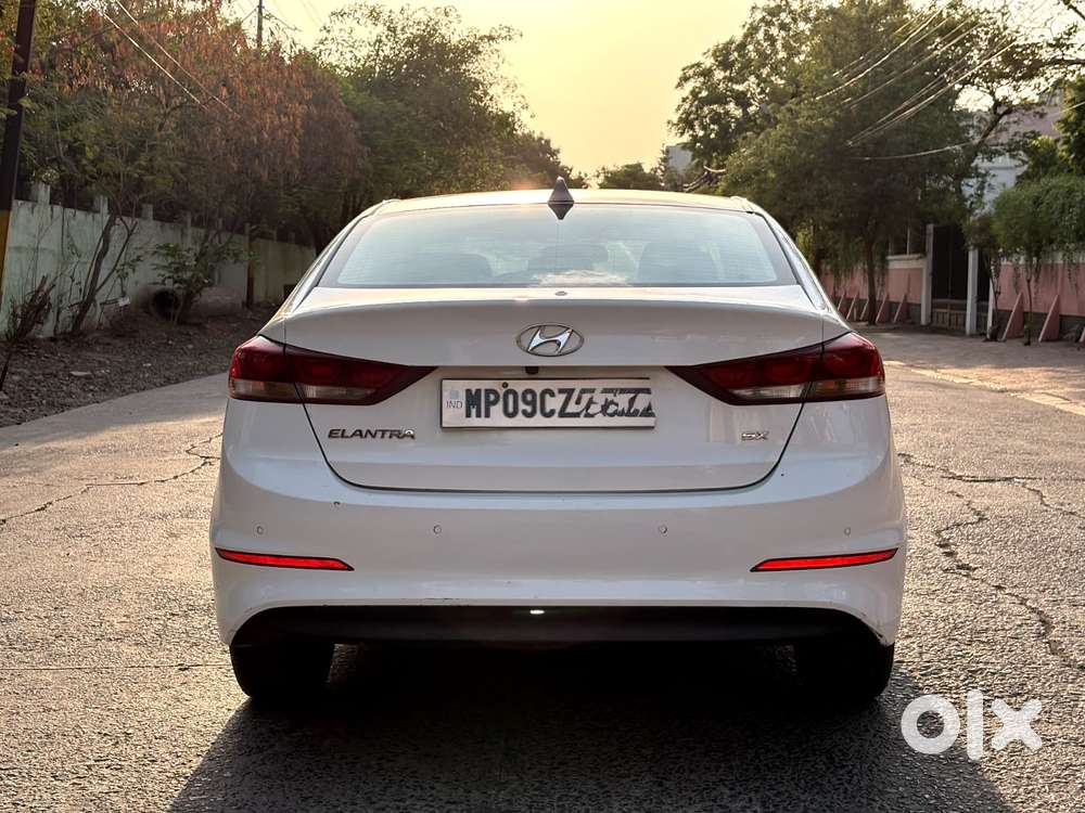 Hyundai Elantra 1.6 Sx Option At, 2018, Petrol